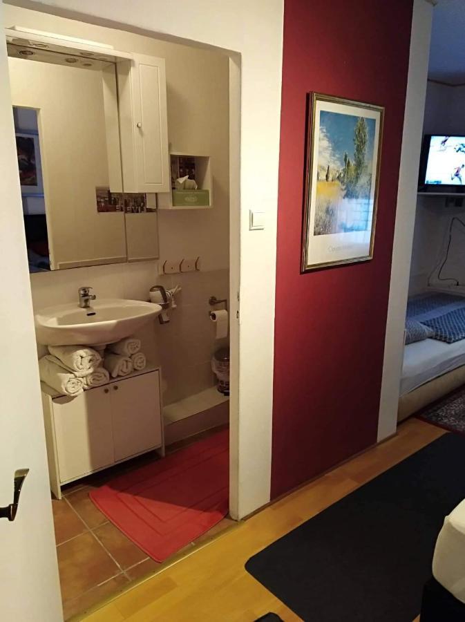 Hotel Garni "Adria" 빈트하겐 외부 사진